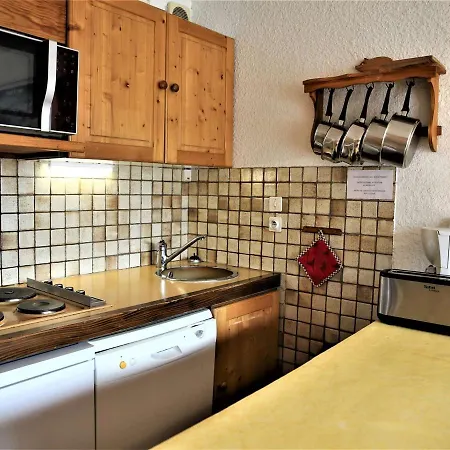 Confortable Au Pied Avec Balcon - 6 Pers, 2 Pieces Apartamento *